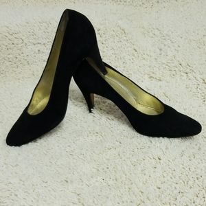 Authentic vintage Gucci black suede heels